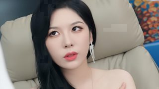 小伙和黑丝美女玩牌,输了脱衣服,结果美女把裤衩都输没了!!!#下井后,我觉醒武魂真身